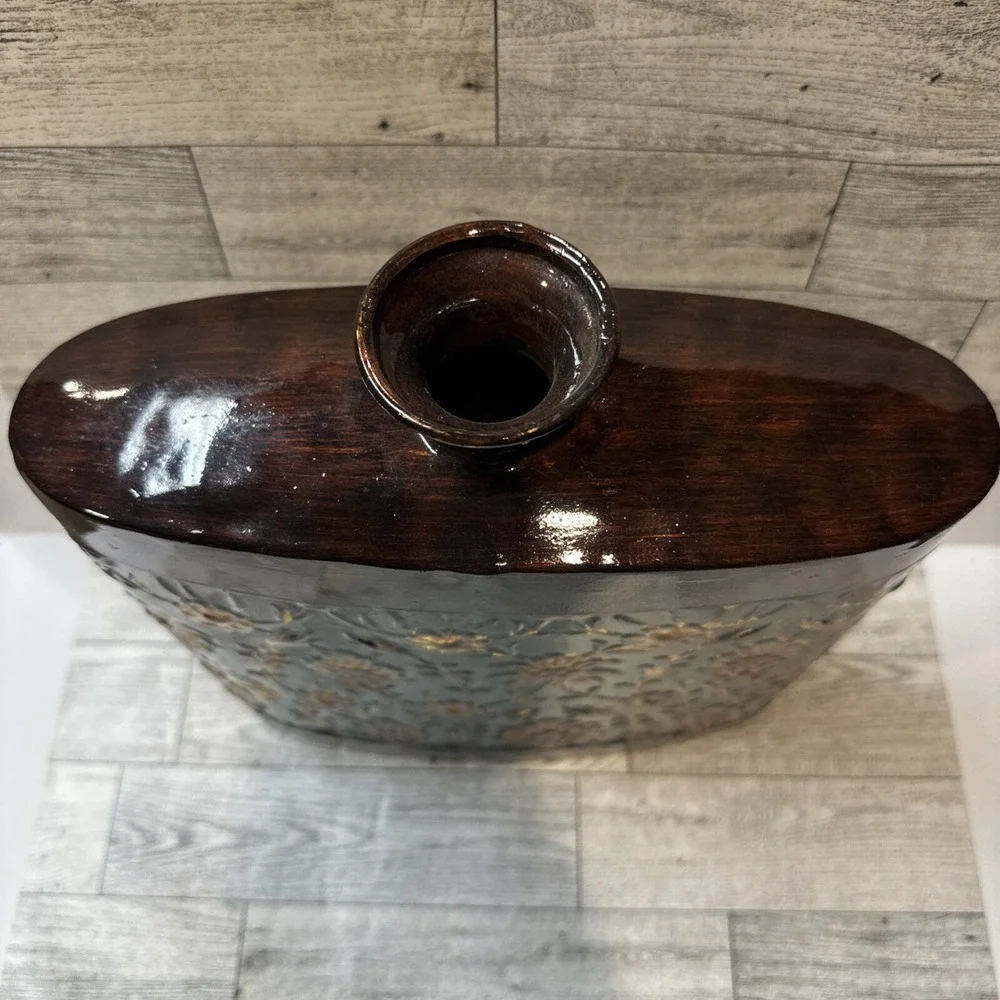 OLD TIME POTTERY Textured Metal Vase 9.5‎ X 11 X 3